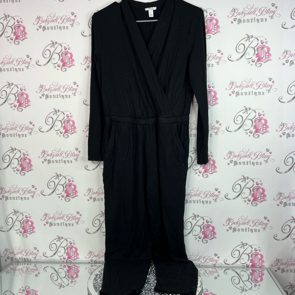 Daily Ritual one piece jumper pants suit Vneck stretchy Black onesie